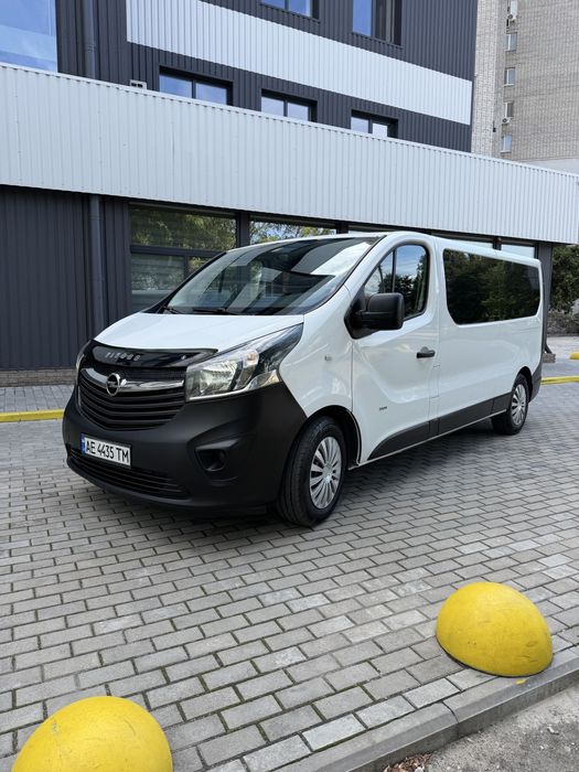 Продам Opel Vivaro 2015