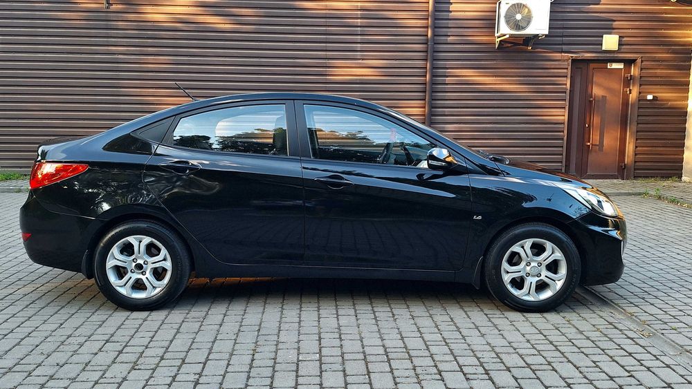 Hyundai Accent 2012г Автомат 1.6