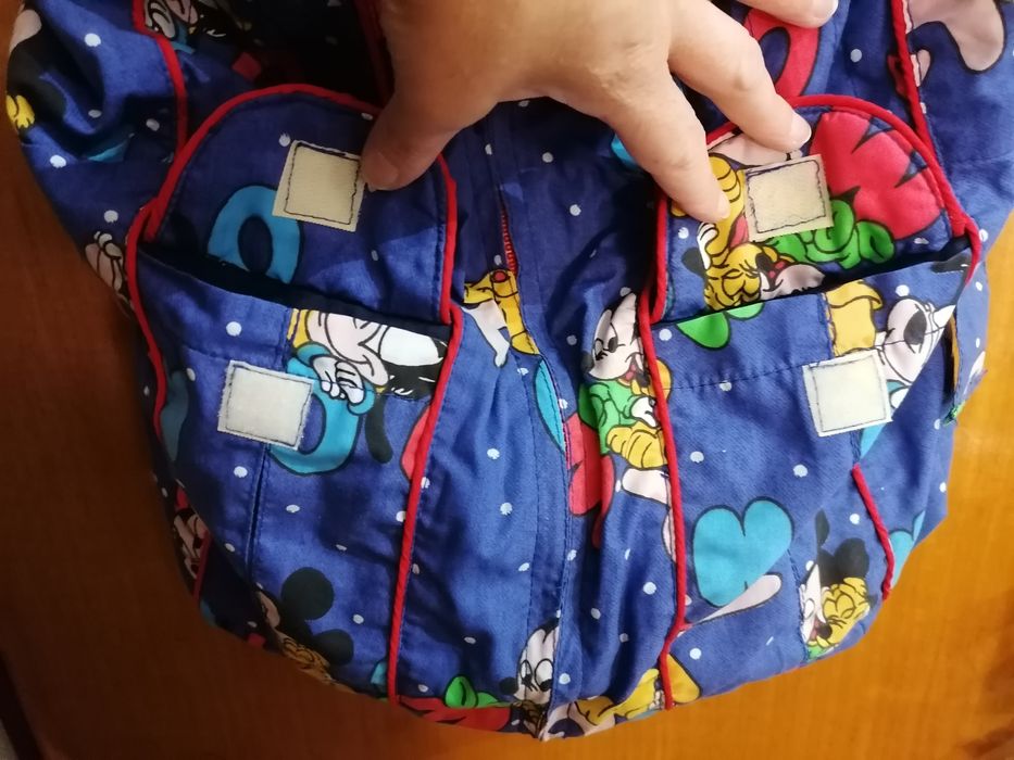 Porta bebés Marsúpio do Mickey