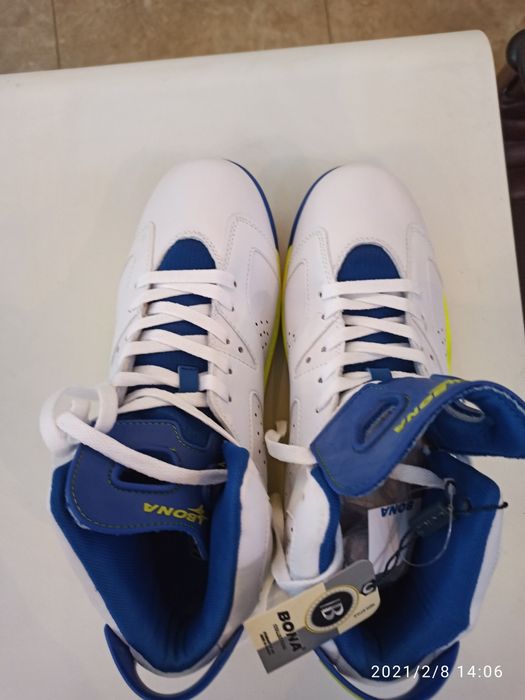 Кроссовки высокие, размер 42