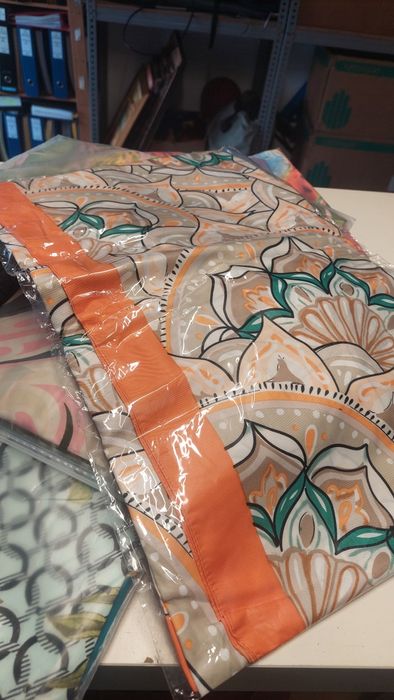 Lote de 15 Lenços Estampados – Seda/Satén Multicoloridos | Novos