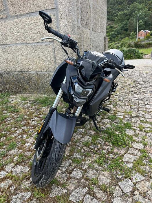 Vende-se Mota SYM 125