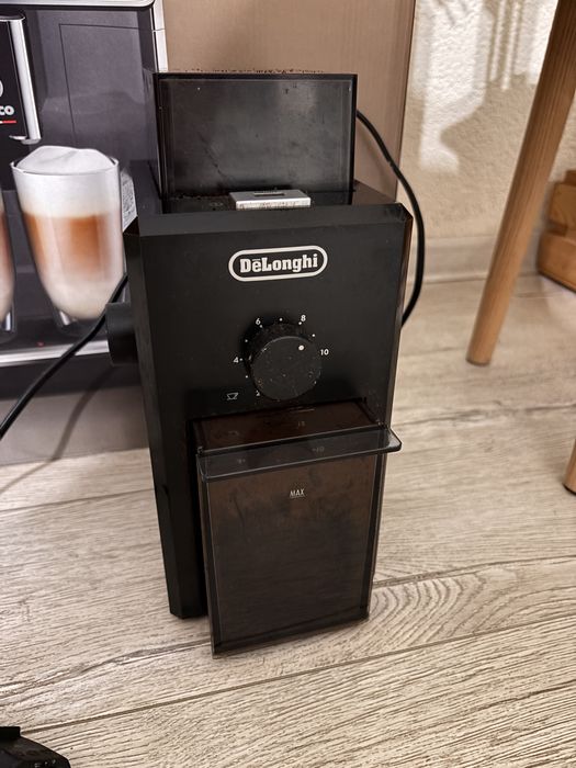 Mlynek so kawy DeLonghi