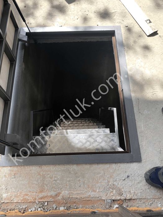 Підлоговий люк в підвал — Ревізійний каналізаційний люк від виробника