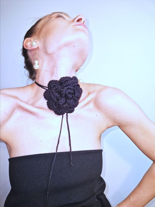 Choker hand-made róża na szydełku