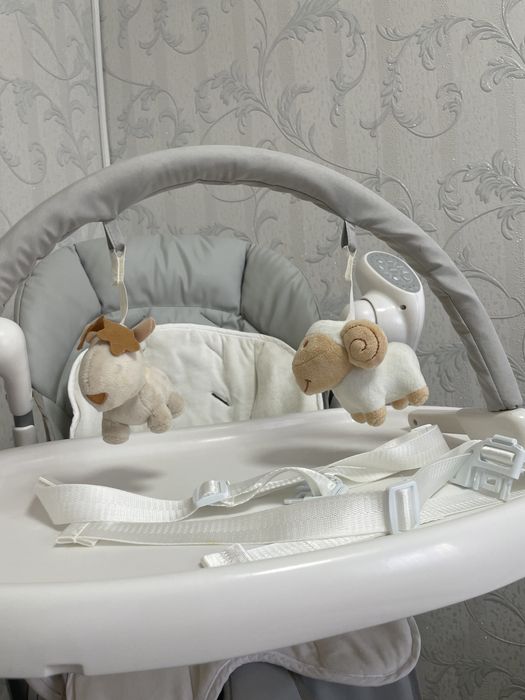 Стільчик для годування/заколисуючий центр /Carrello Cascata Ash Grey)