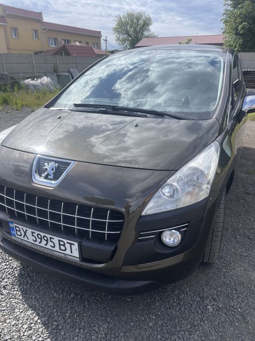 Peugeot 3008.                                        .