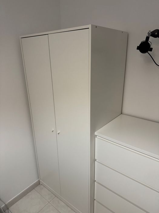Roupeiro IKEA KLEPPSTAD branco Linda-à-Velha