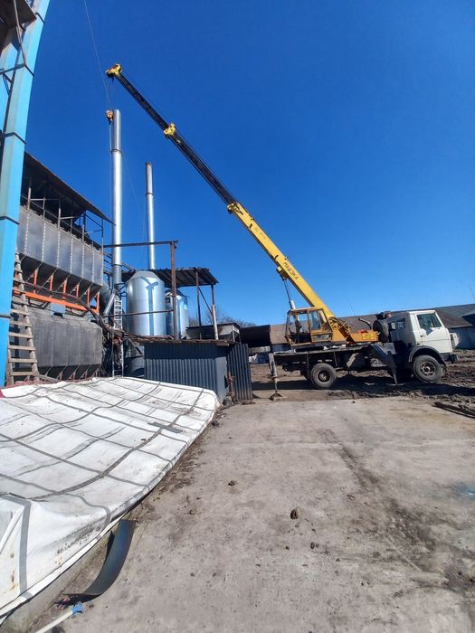 Послуги Оренда Крана  Автокранів. Автокрана .Є Лійка для бетону.