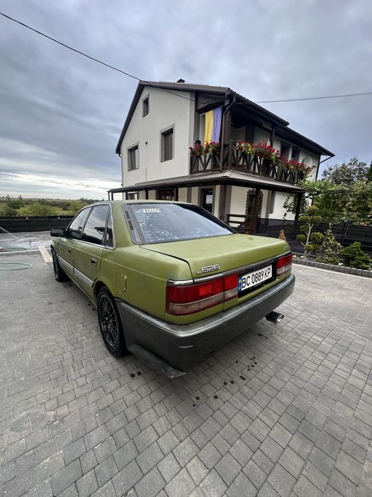 Продам Mazda 626 1990р