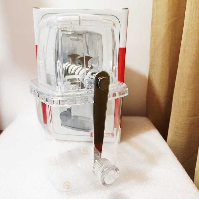 Picadora manual de gelo em pvc transparente Novo em caixa
