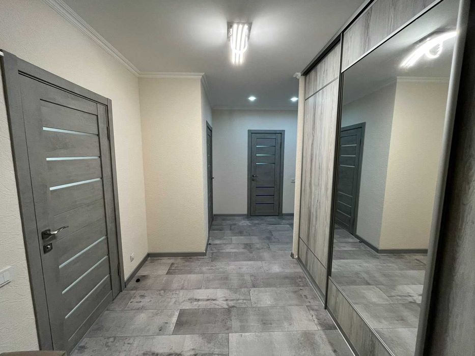 2к квартира На Озерній біля Агори