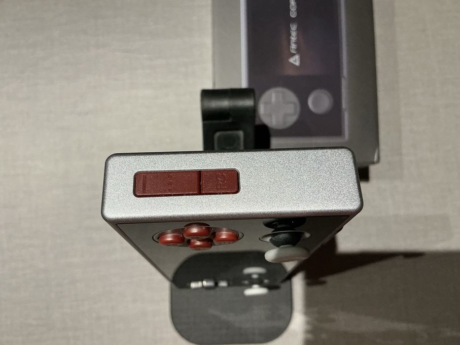 Ayaneo Pocket Micro (Antec) / (+ES:DE)