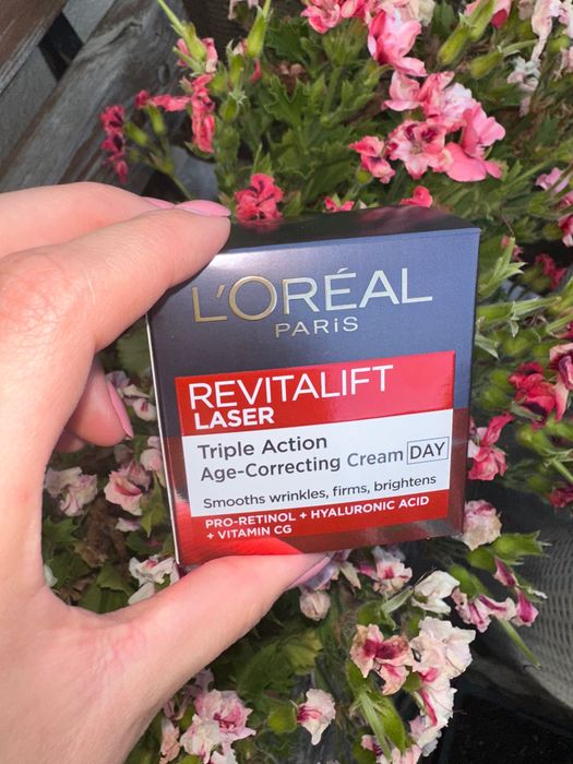 Krem Loreal Revitalift laser na dzień nowy na zmarszczki do twarzy