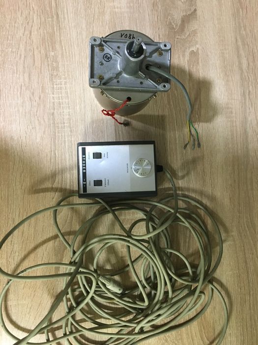 STUDER,REVOX  двигатель,пульт для регулировки скорости.