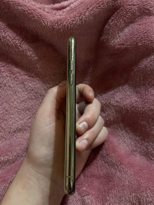 Продам айфон 11 pro