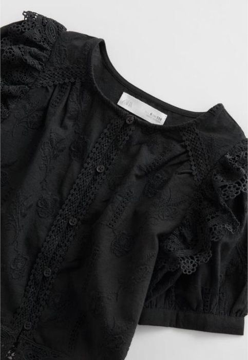 чорна блузка з мереживом ZARA розмір 9 років для дівчинки
