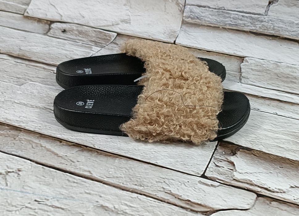 Klapki z futerkiem Cleve 38