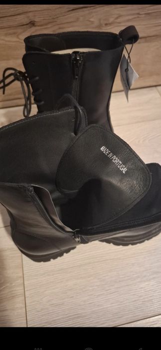 Buty na koturnie