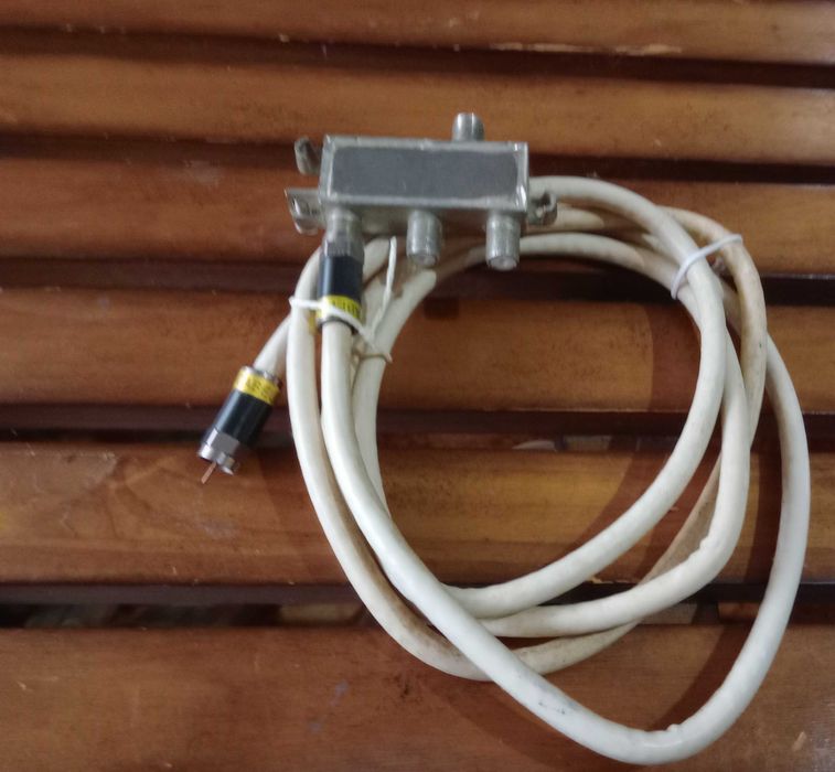 Electrical materials lot and related items – set containing 12 pieces/sets64285296570371121