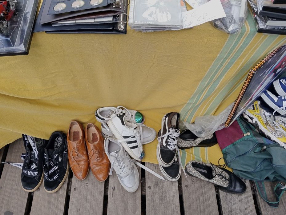 Tudo o que está nas fotos..a bons preços