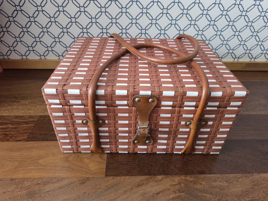 Cesto de Piquenique Vintage para 4 Pessoas – Bom estado