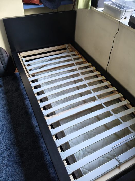 Cama de solteiro ikea
