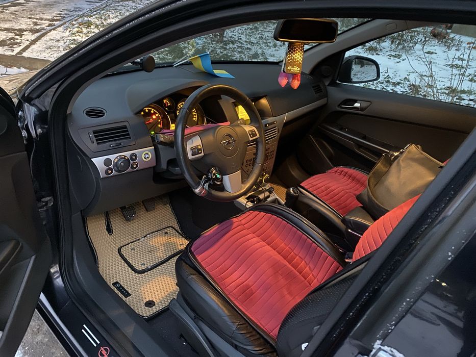 Продам опель астра h 2009