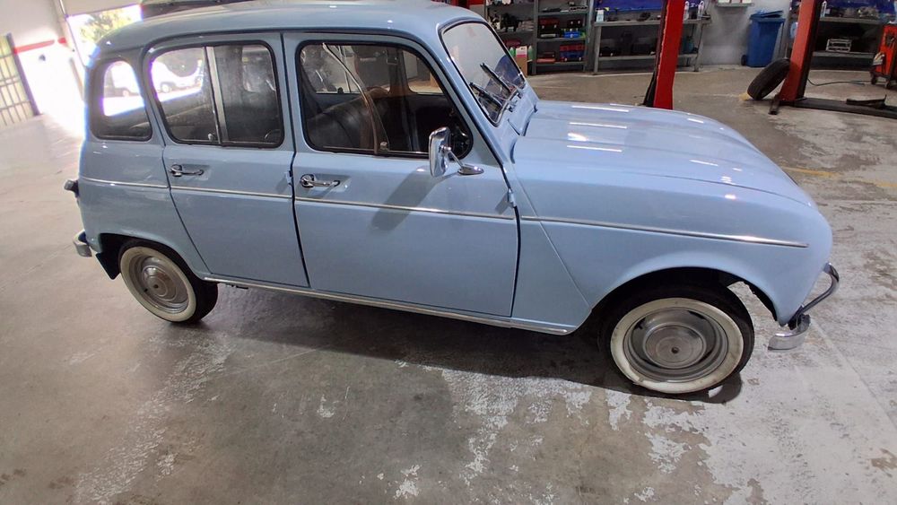 Renault 4