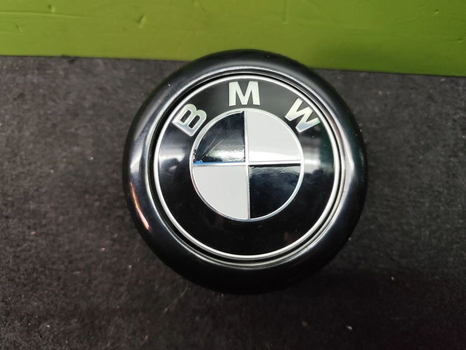 BMW 1 F20 SIMBOLO PUXADOR MALA - Z445