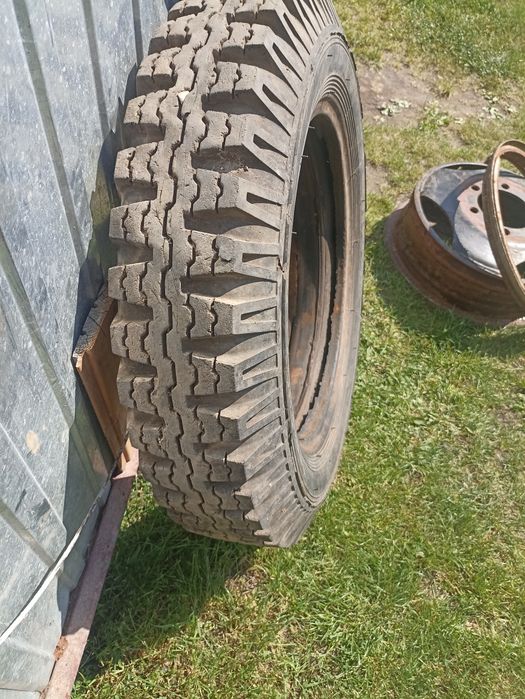 Opony rolnicze 825/20 650/20