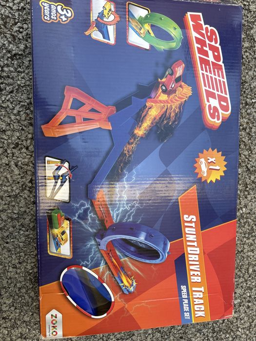 Pista de carro simples +3 anos