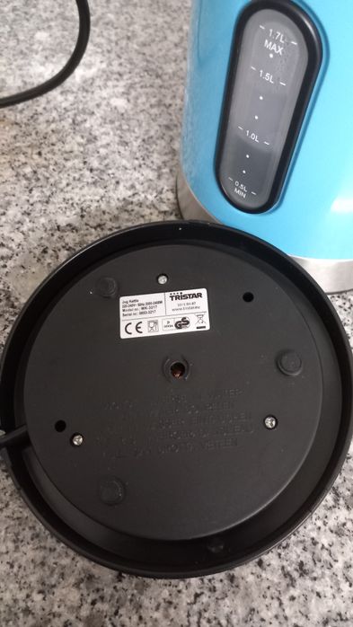 FERVEDOR DE ÁGUA TRISTAR 2400 W.Impecável,medicina,casa,campismo,etc