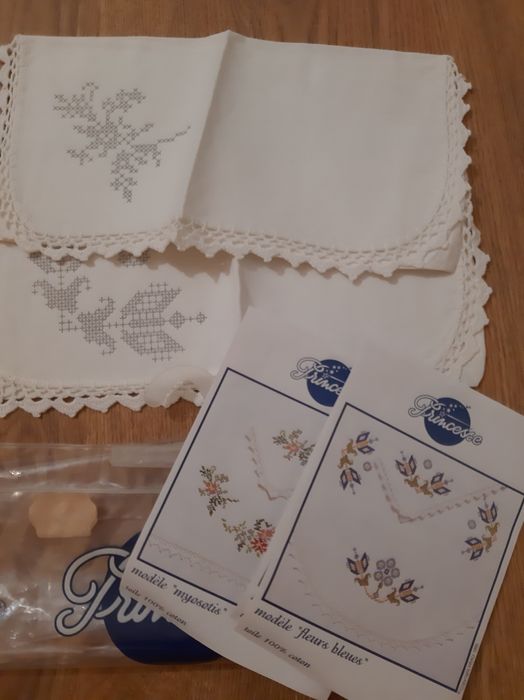 Bordar ponto cruz (pano cozinha, babete, bolsas e aplicações)