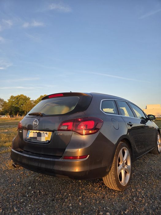 Astra Station Wagon 2.0 (CDTI) - 165CV
