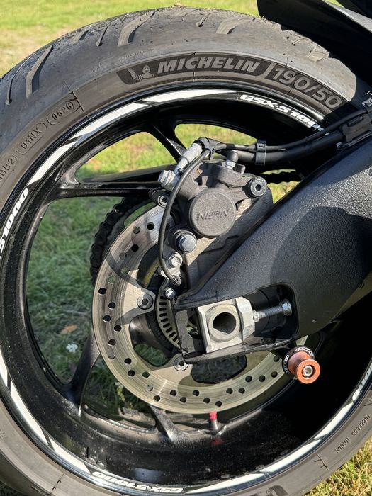 Продам мотоцикл Suzuki gsx s 1000 в супер стані