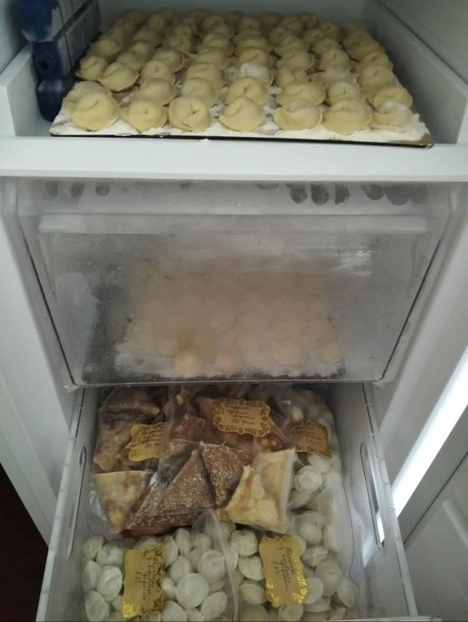 Готую на замовлення, домашню випічку, та напівфабрикати.