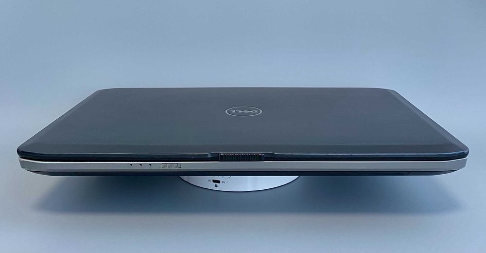 Dell Latitude 5530 i5-3320M 4 потоки 8GB SSD 120GB / 15.6" Full HD Ноутбук для роботи / Вигідна ціна