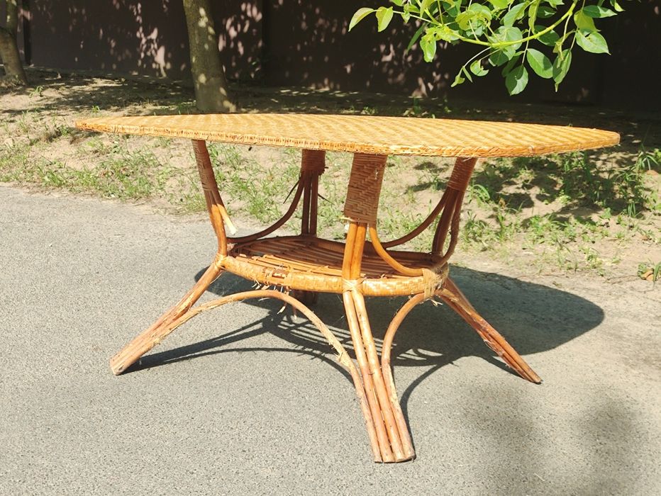 Стол для террасы, сада, беседки