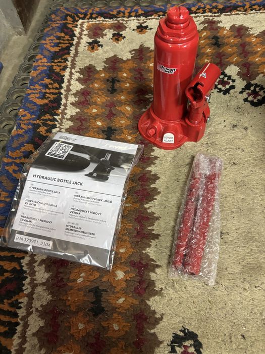 Продам гідравлічний домкрат Ultimate speed