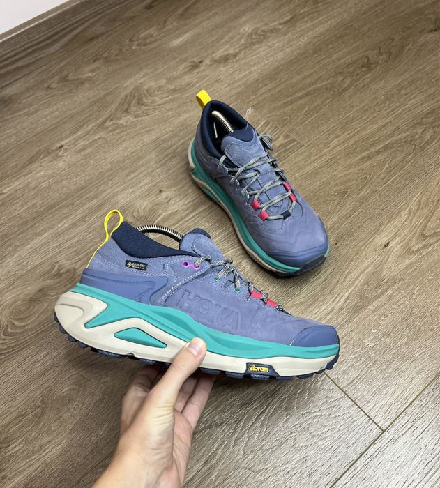 Продам БОМБЕЗНІ жіночі трейлові кросівки Hoka Kaha 3 Low GTX “Anchor Gemstone”