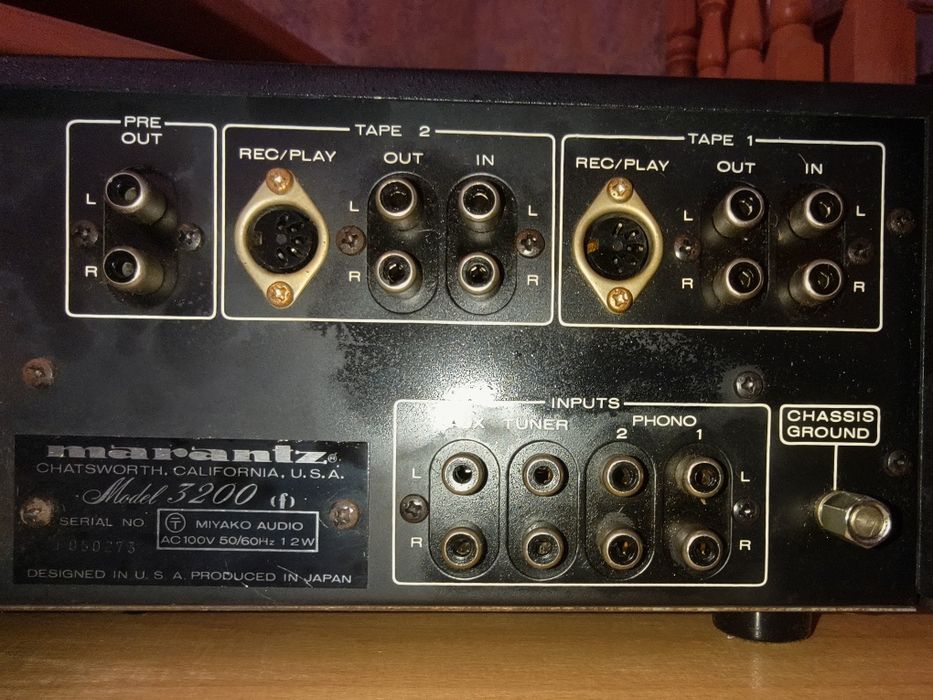 Попередній підсилювач Marantz model 3200