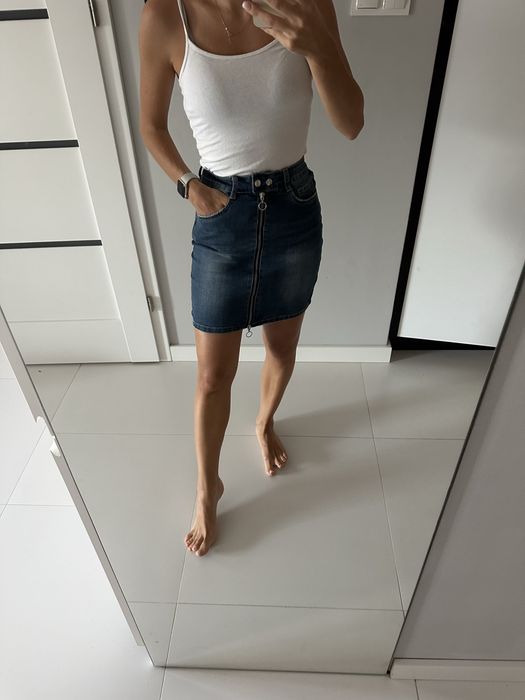 Spódniczka ala jeansowa z zamkiem