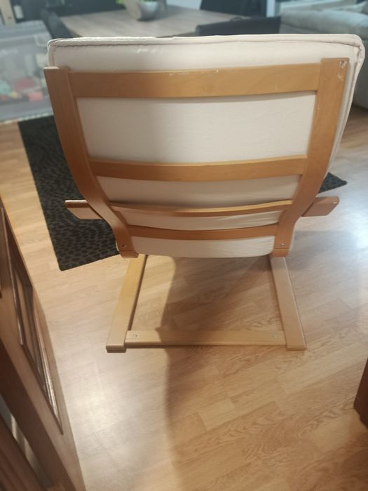 Cadeirão com banqueta