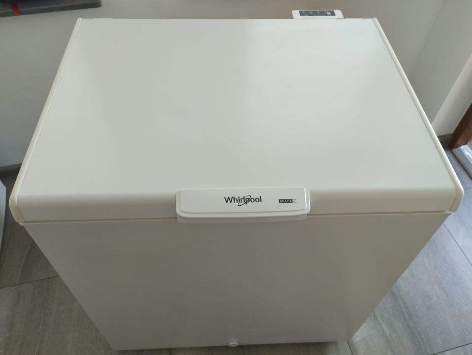 Zamrażarka Whirlpool WHS2121 204L