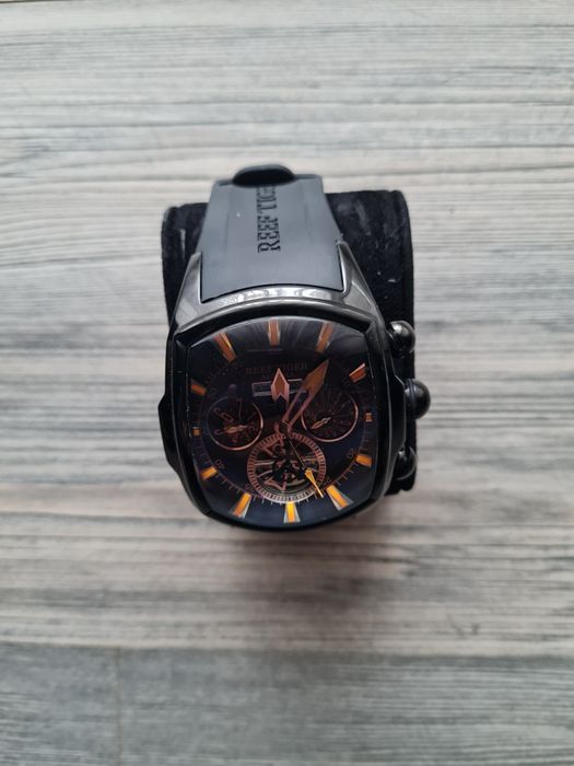 Продам мужские часы Reef Tiger.