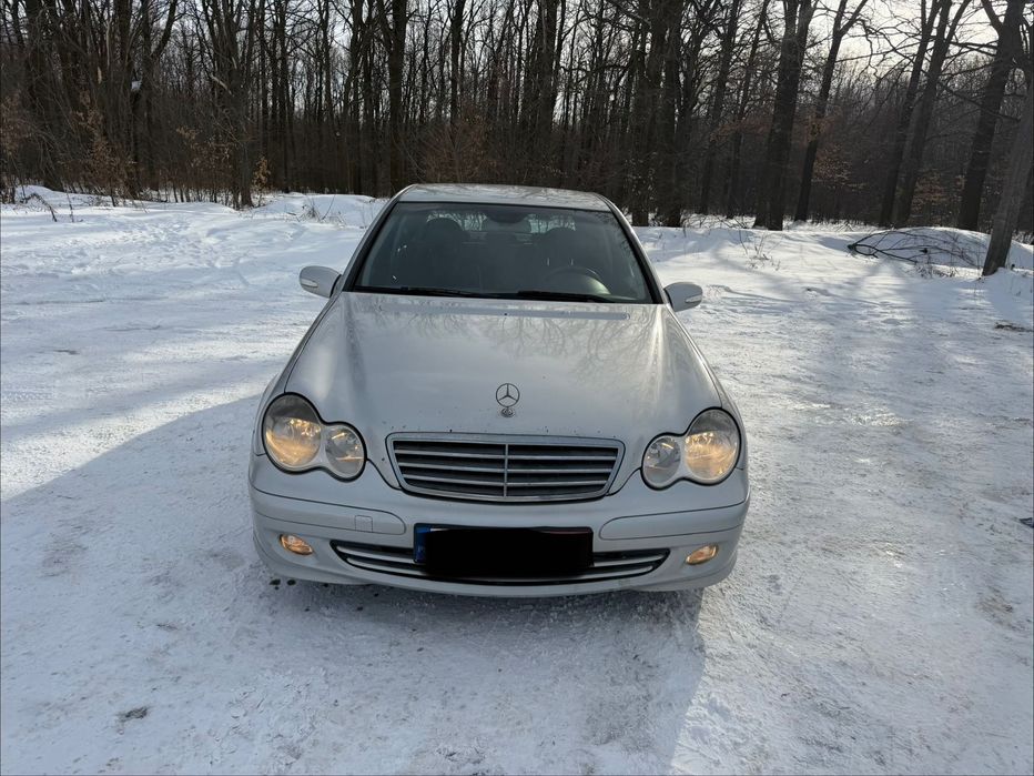 Мерседес w203 c200