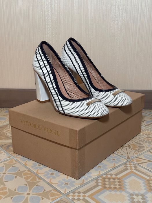 Продам шкіряні Туфлі Vittorio  Virgili