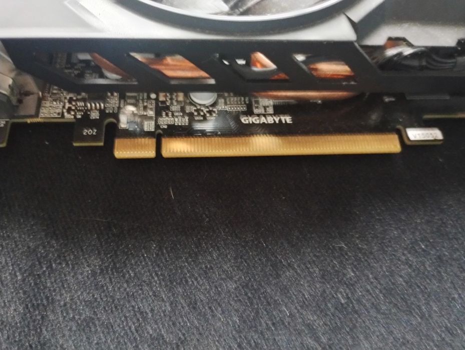 Sprzedam kartę graficzną NVIDIA GeForce GTX 980 4gb