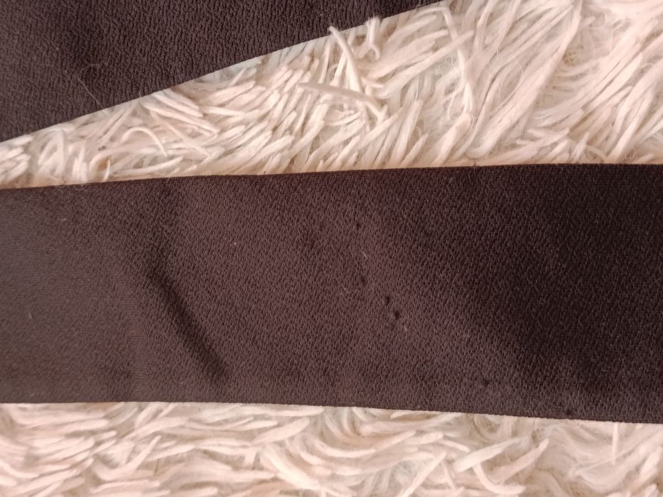 Czarny materiałowy pasek – szeroki, elegancki, stan dobry